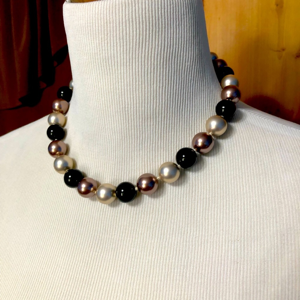 Necklace imitation South Sea Pearl clasp in 14k gold